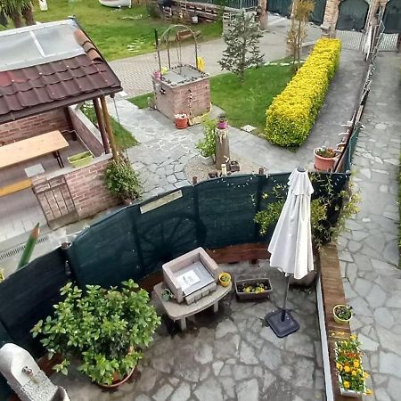 Casa Appartamento Vacanze La Fermata Delle Rondini Castello di Annone Eksteriør billede