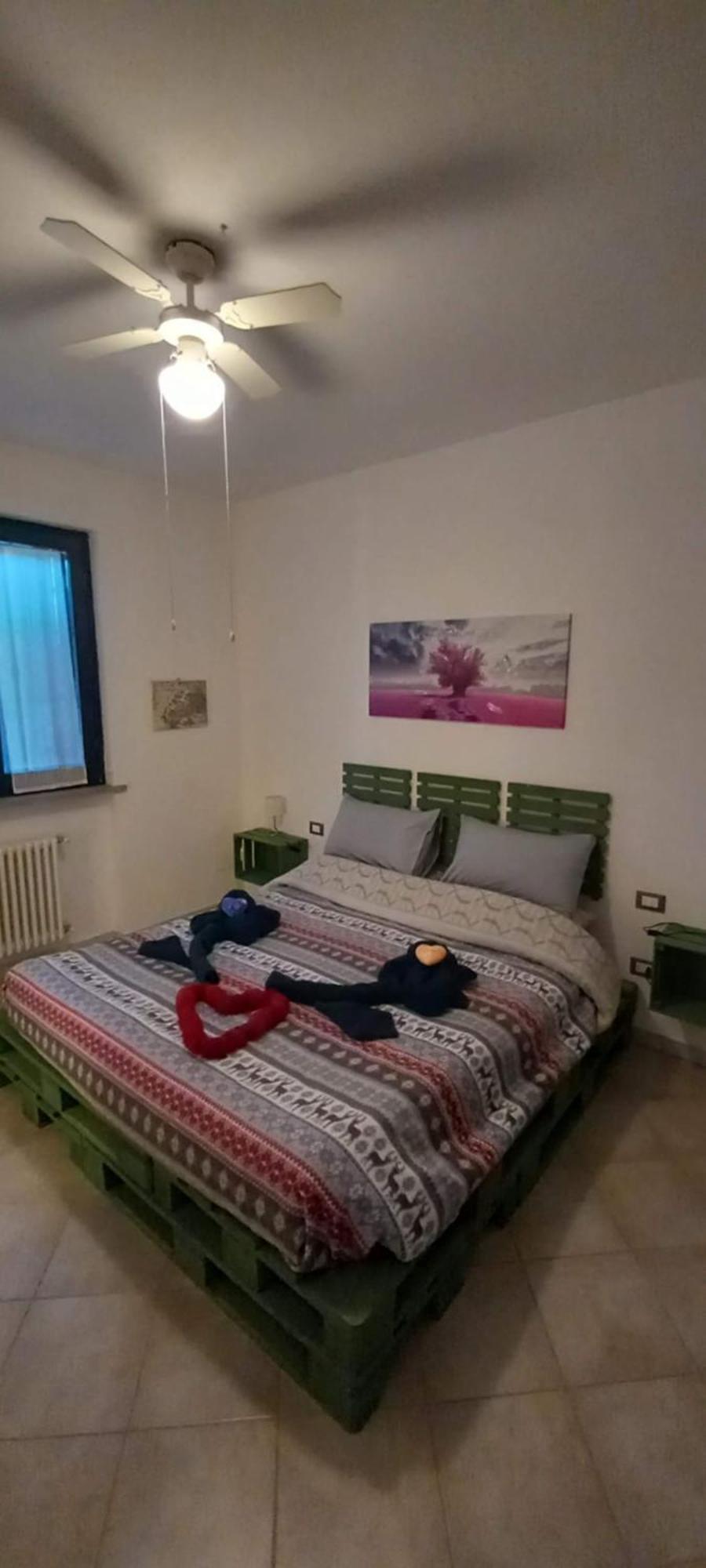 Casa Appartamento Vacanze La Fermata Delle Rondini Castello di Annone Eksteriør billede