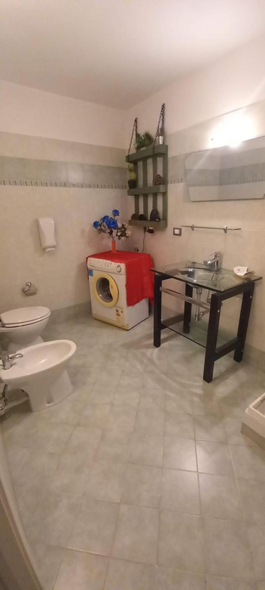 Casa Appartamento Vacanze La Fermata Delle Rondini Castello di Annone Eksteriør billede