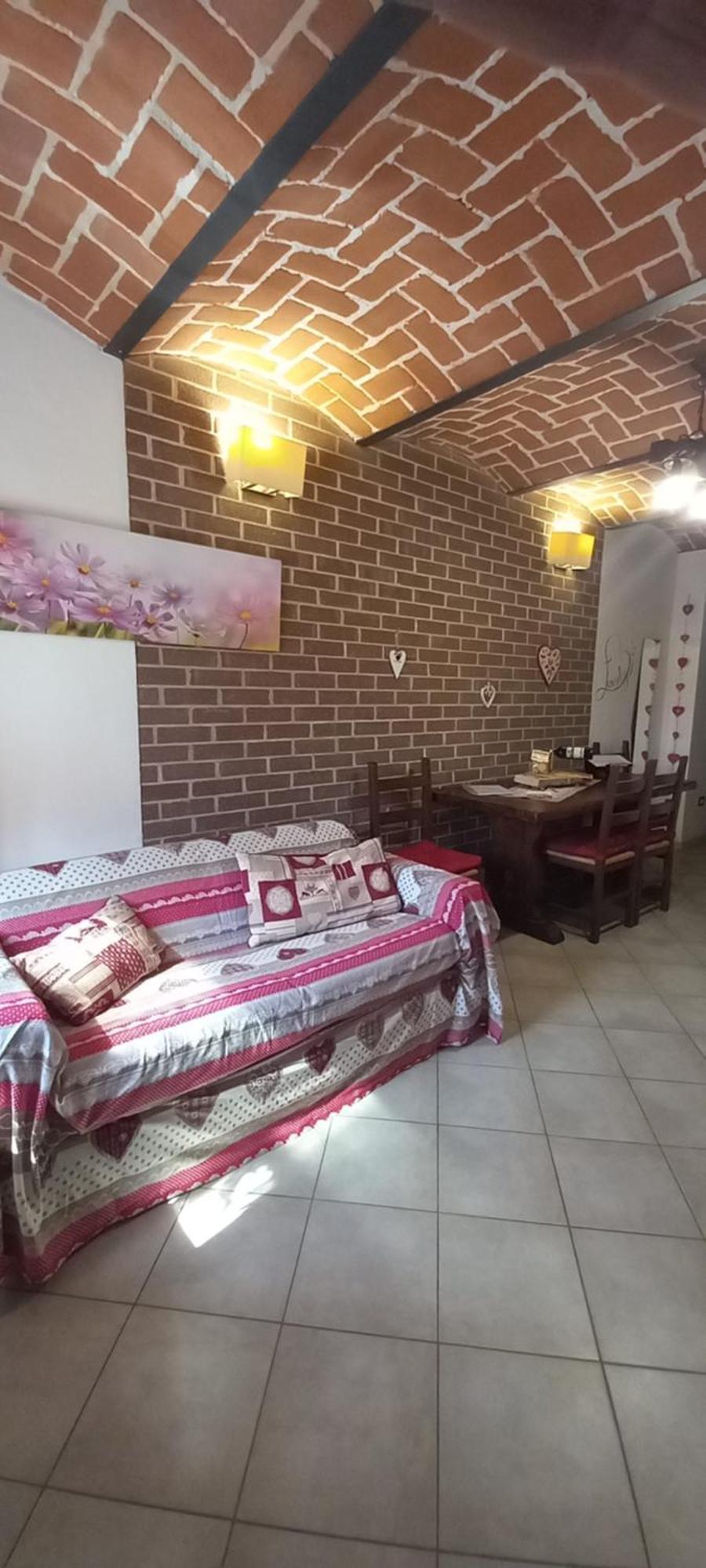 Casa Appartamento Vacanze La Fermata Delle Rondini Castello di Annone Eksteriør billede
