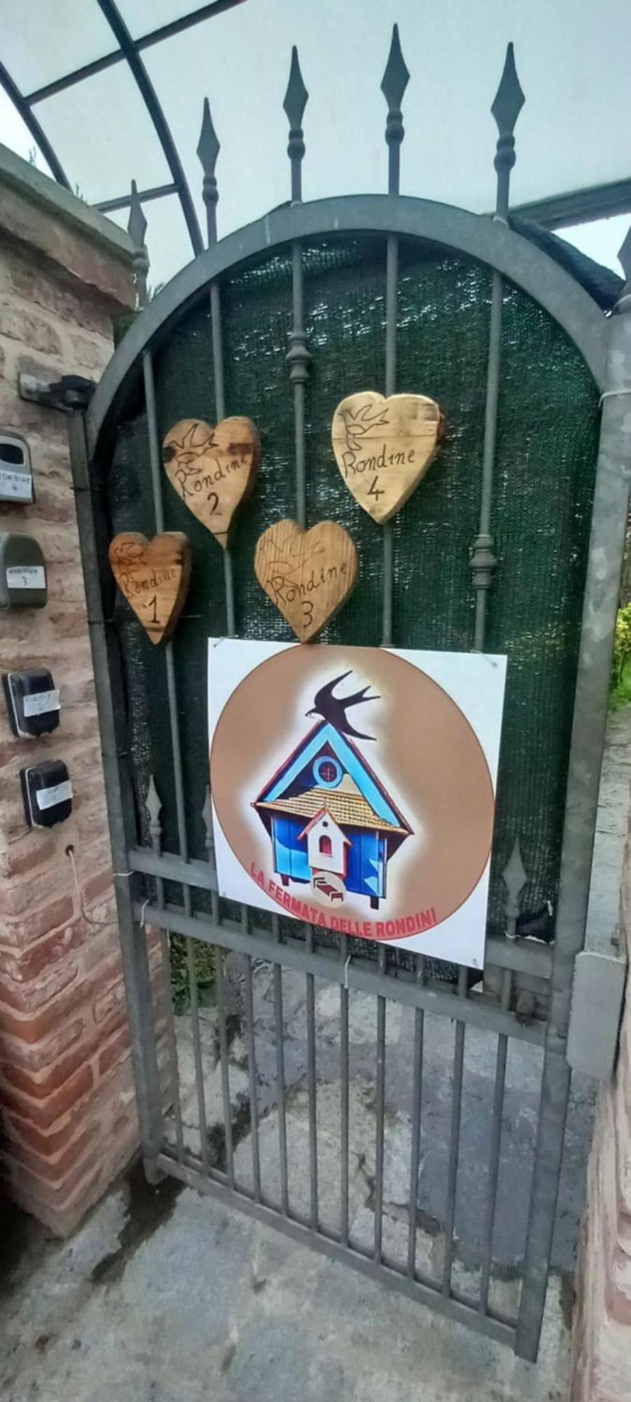 Casa Appartamento Vacanze La Fermata Delle Rondini Castello di Annone Eksteriør billede