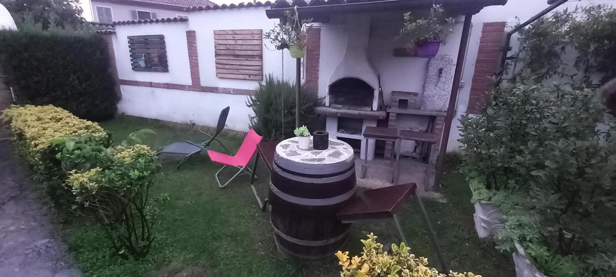 Casa Appartamento Vacanze La Fermata Delle Rondini Castello di Annone Eksteriør billede