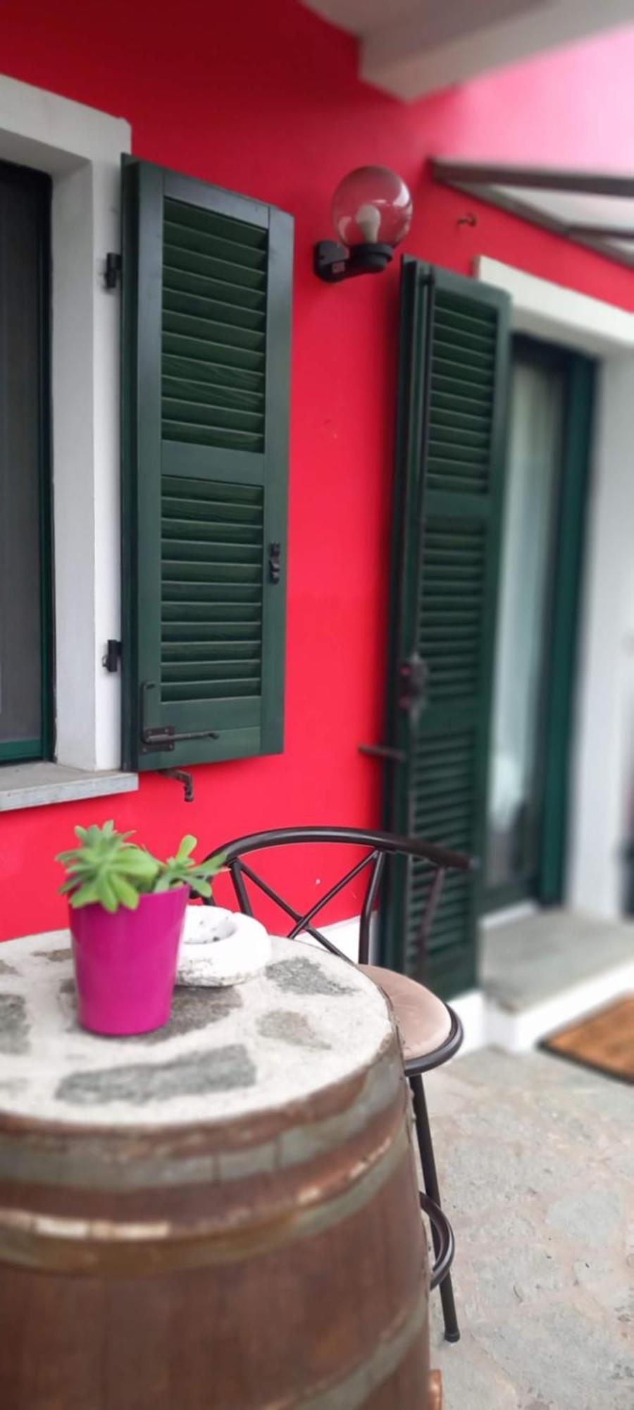 Casa Appartamento Vacanze La Fermata Delle Rondini Castello di Annone Eksteriør billede